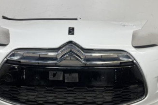 Pare choc avant DS DS3 Photo n°1