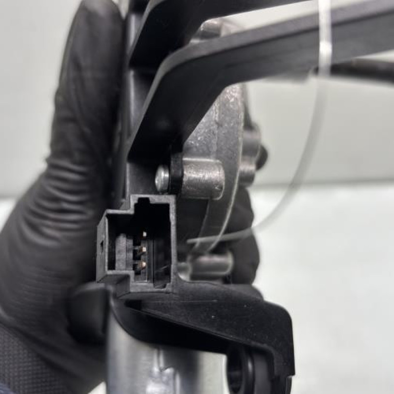 Moteur essuie glace arriere CITROEN C4 1 Photo n°3