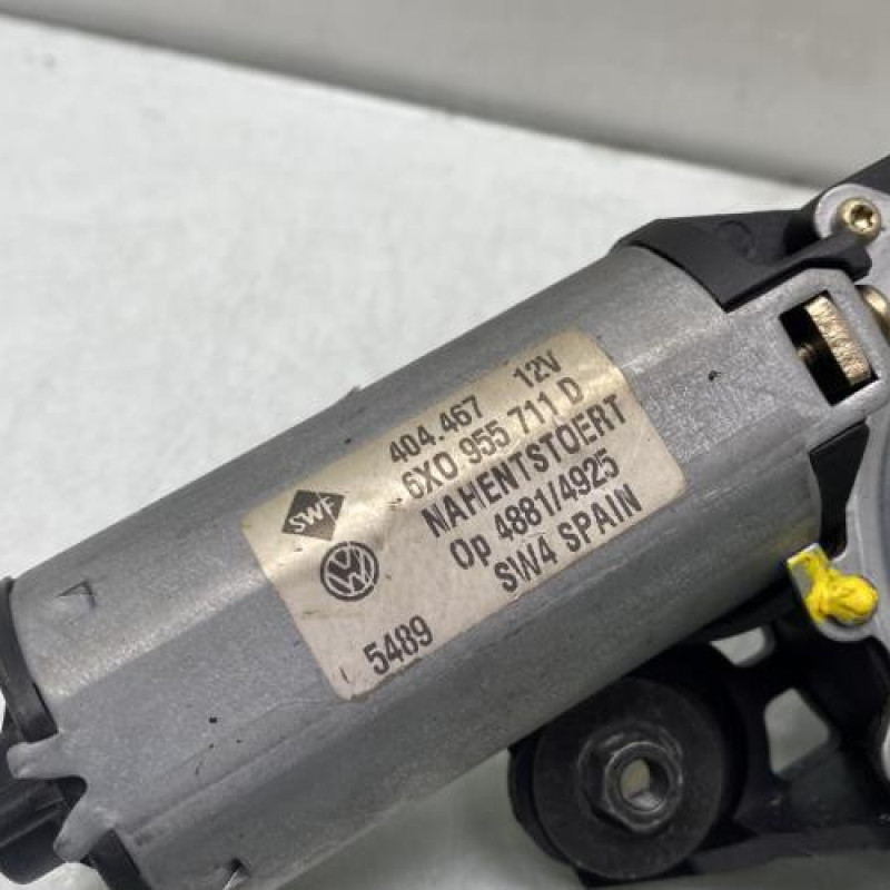 Moteur essuie glace arriere VOLKSWAGEN LUPO Photo n°3