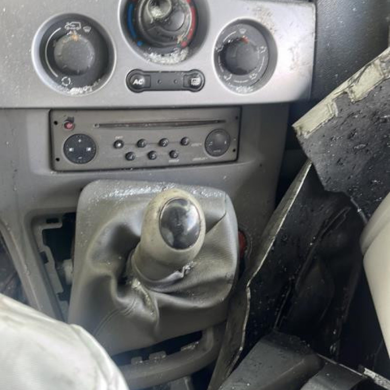 Poignee porte laterale gauche RENAULT KANGOO 2 Photo n°14