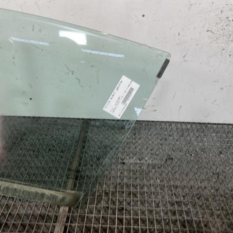 Vitre avant gauche FIAT GRANDE PUNTO Photo n°3