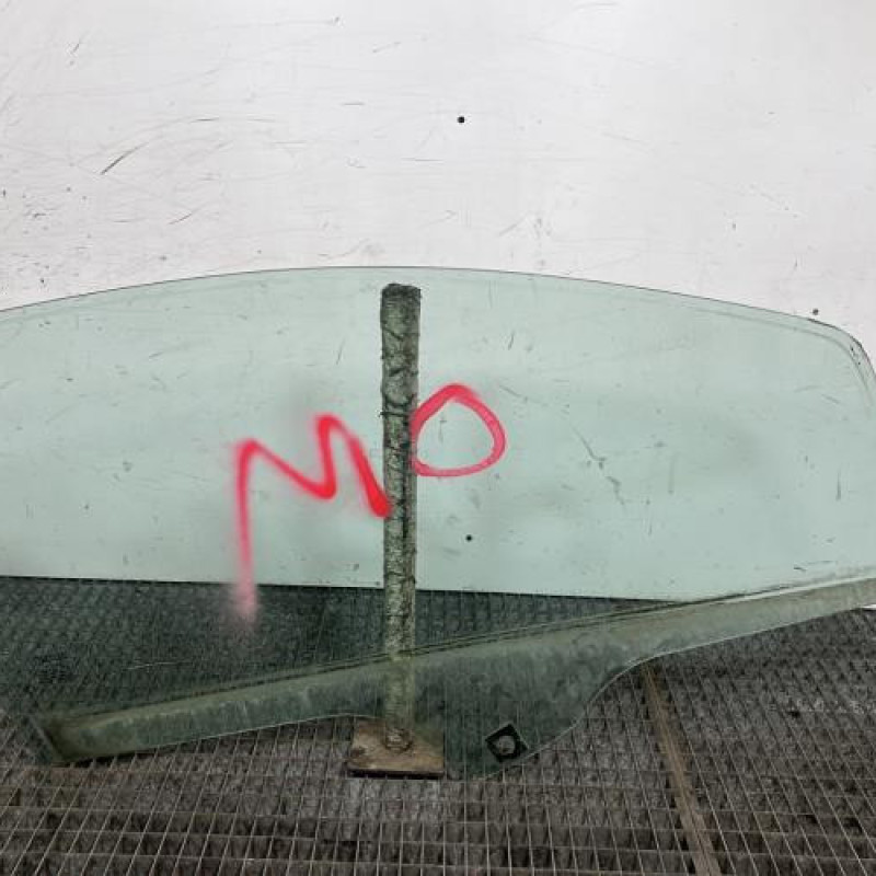 Vitre avant gauche FIAT GRANDE PUNTO Photo n°4