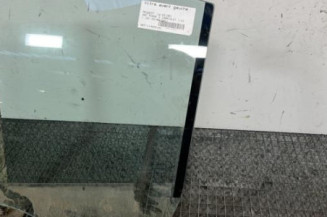 Vitre avant gauche PEUGEOT 207