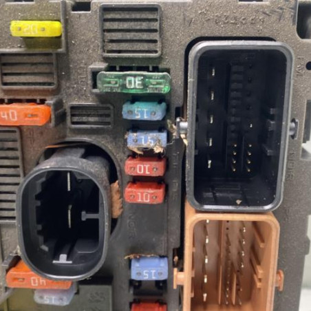 Boitier servitude moteur (BSM) PEUGEOT 307