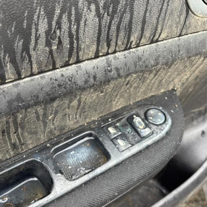 Boitier servitude moteur (BSM) PEUGEOT 307 Photo n°15