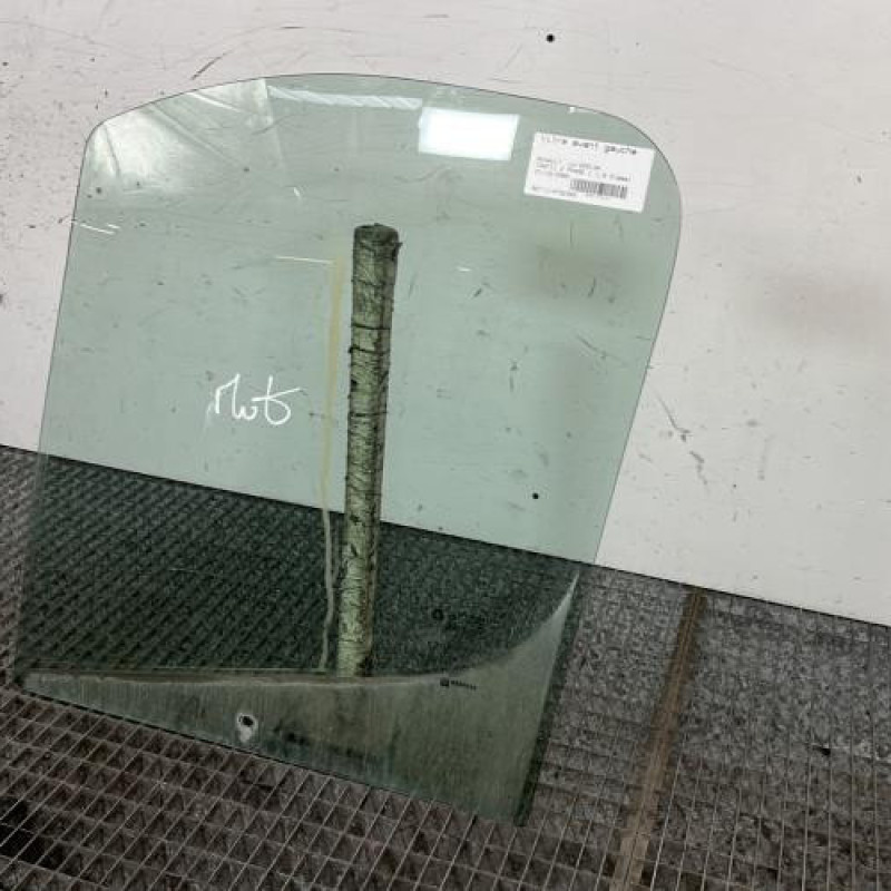Vitre avant gauche RENAULT TRAFIC 2 Photo n°3