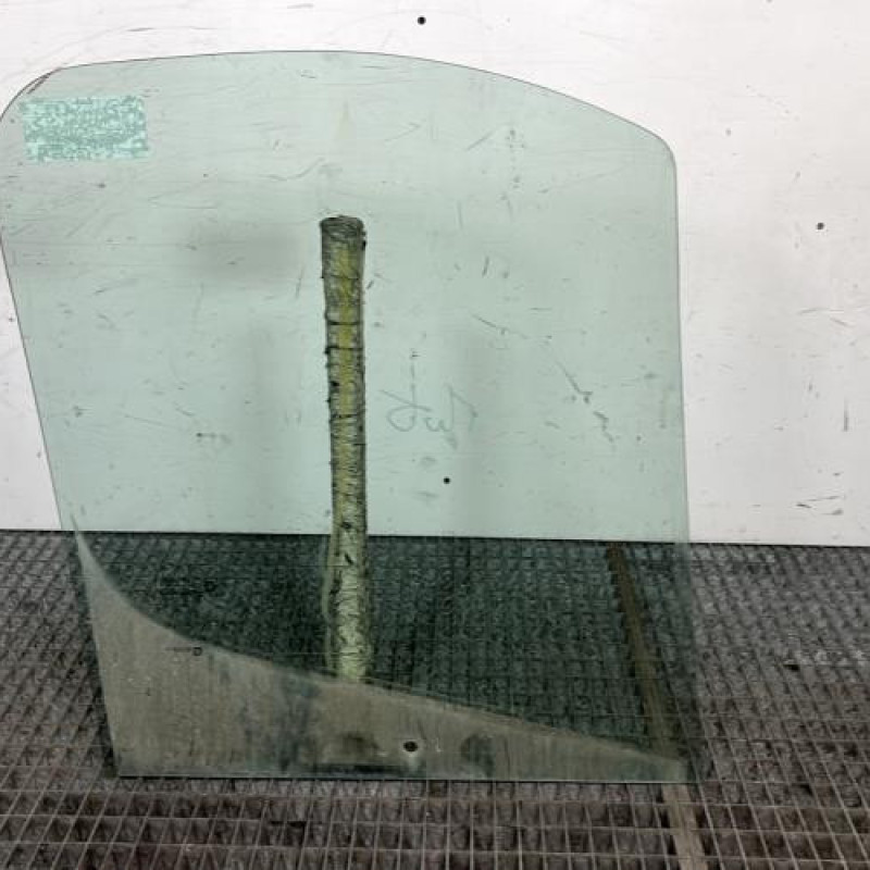 Vitre avant gauche RENAULT TRAFIC 2 Photo n°4