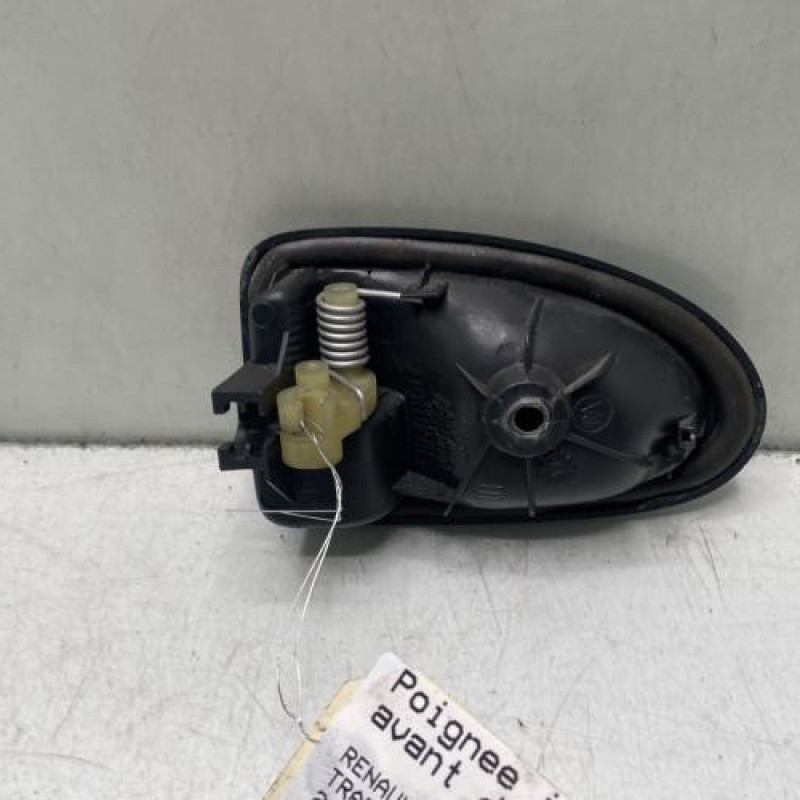 Poignee interieur avant droit RENAULT TRAFIC 2 Photo n°2