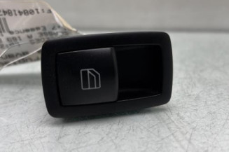 Interrupteur de leve vitre avant droit MERCEDES CLASSE A 169 Photo n°1