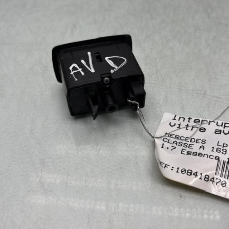 Interrupteur de leve vitre avant droit MERCEDES CLASSE A 169