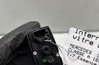 Interrupteur de leve vitre avant droit MERCEDES CLASSE A 169
