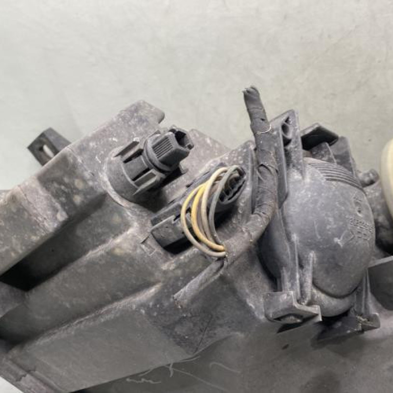 Optique avant principal droit (feux)(phare) MERCEDES CLASSE A 169 Photo n°3