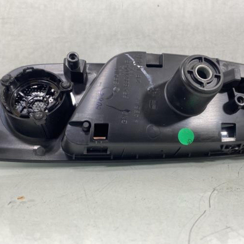 Poignee interieur arriere droit SEAT ATECA Photo n°2