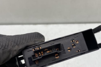 Interrupteur de leve vitre avant droit BMW SERIE 3 E46