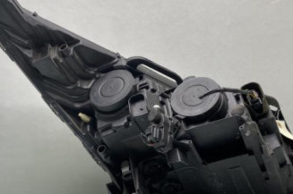 Optique avant principal gauche (feux)(phare) PEUGEOT 5008 1