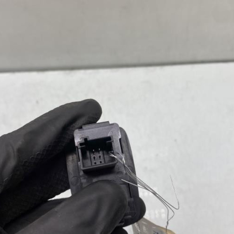 Interrupteur de leve vitre arriere droit CITROEN C4 PICASSO 1 Photo n°3