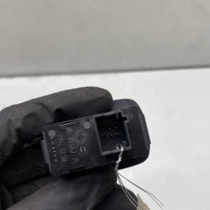 Interrupteur de leve vitre arriere gauche CITROEN C4 PICASSO 1 Photo n°3