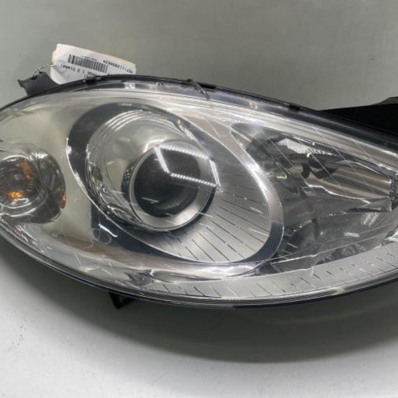 Optique avant principal droit (feux)(phare) MERCEDES CLASSE A 169 Photo n°1