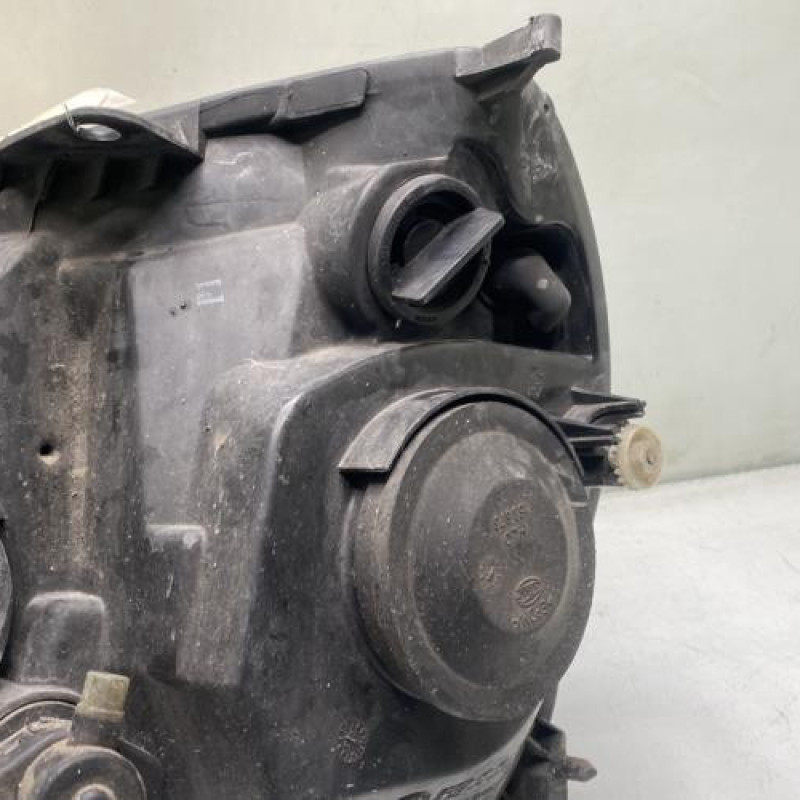 Optique avant principal droit (feux)(phare) RENAULT CLIO 2 CAMPUS Photo n°3