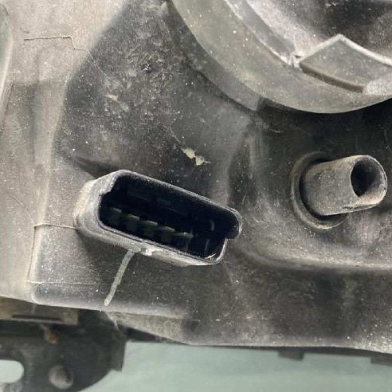 Optique avant principal droit (feux)(phare) RENAULT CLIO 2 CAMPUS Photo n°4