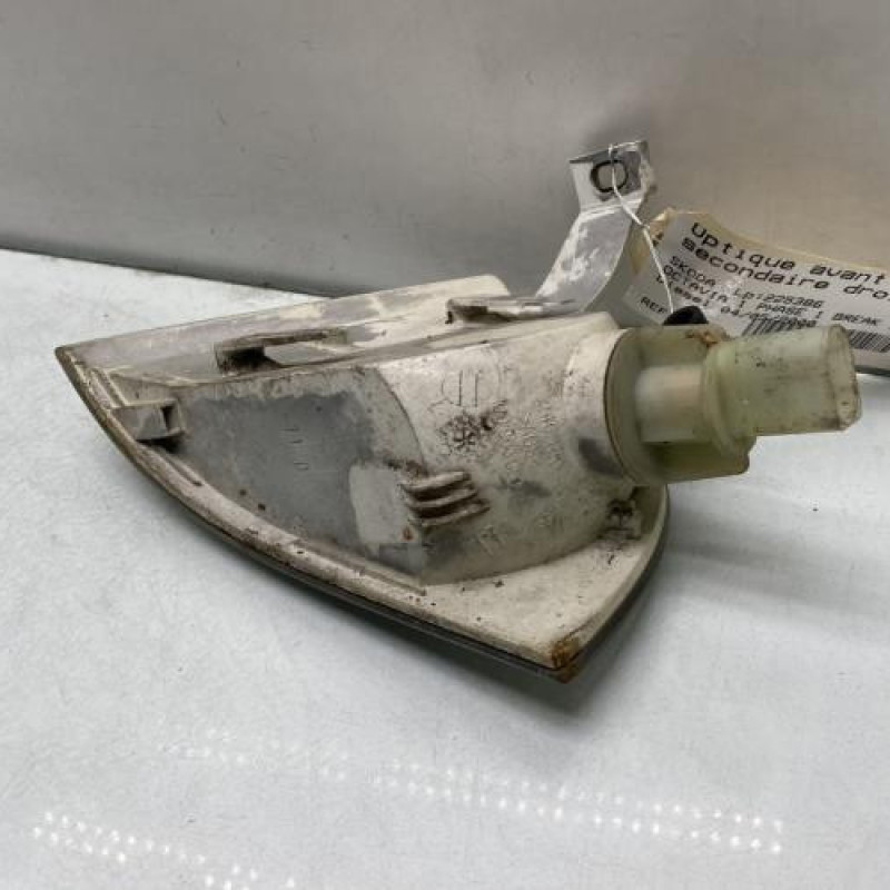 Optique avant secondaire droit (feux)(clignotant) SKODA OCTAVIA 1 Photo n°3