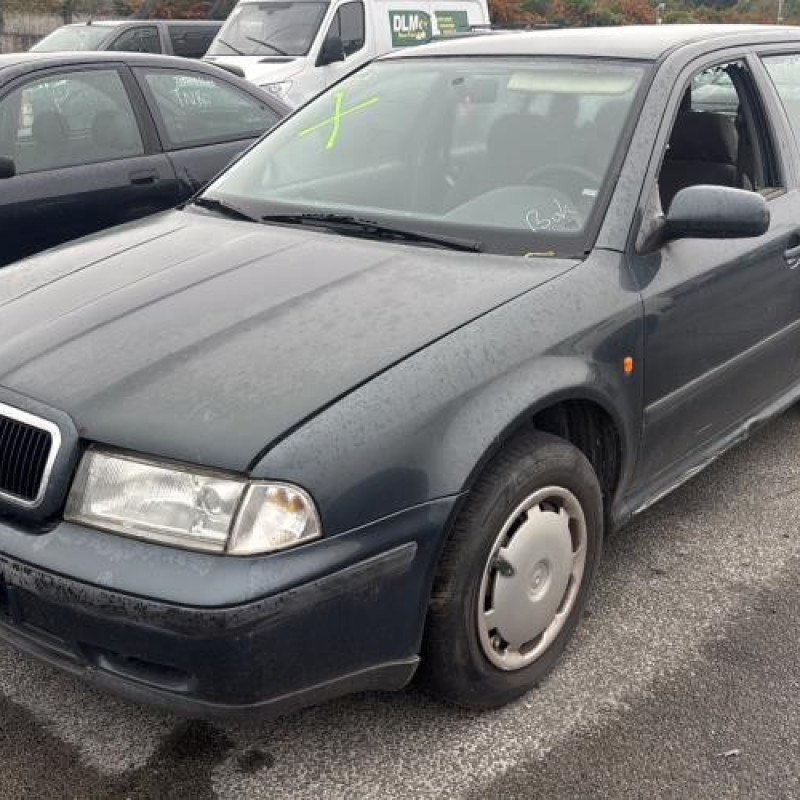 Optique avant secondaire droit (feux)(clignotant) SKODA OCTAVIA 1 Photo n°5