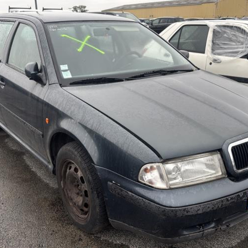 Optique avant secondaire droit (feux)(clignotant) SKODA OCTAVIA 1 Photo n°6