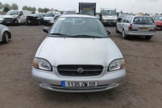 Attache ceinture avant droit SUZUKI BALENO 1 Photo n°1