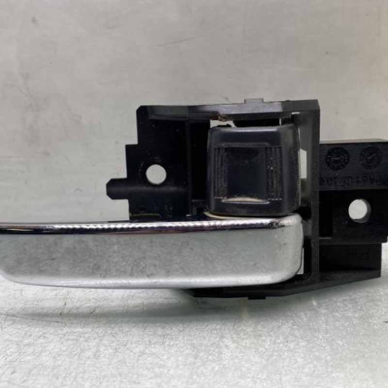 Poignee interieur avant droit MITSUBISHI SPACE STAR 3 Photo n°1