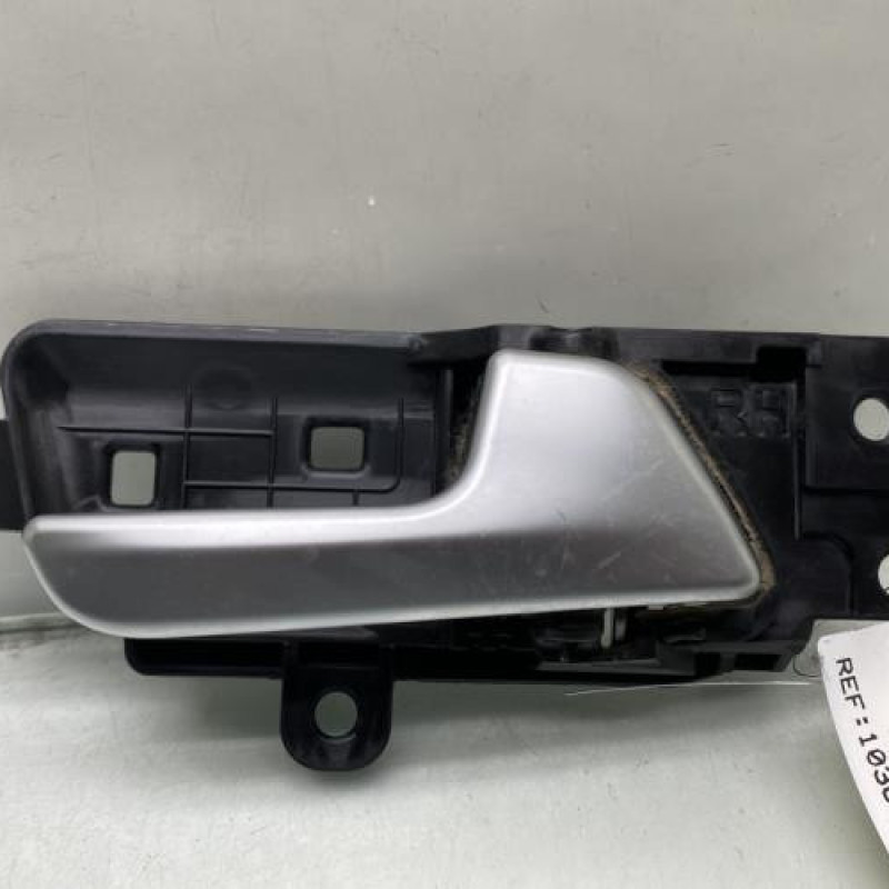 Poignee interieur arriere droit KIA SPORTAGE 4 Photo n°1