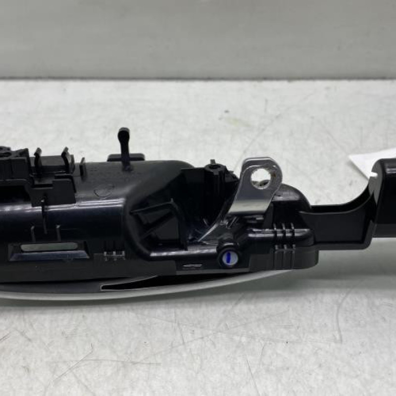 Poignee interieur arriere gauche MERCEDES CLASSE M 166 Photo n°3