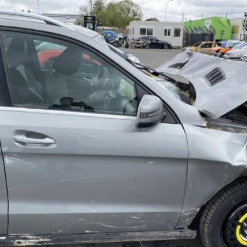 Poignee interieur arriere gauche MERCEDES CLASSE M 166 Photo n°10