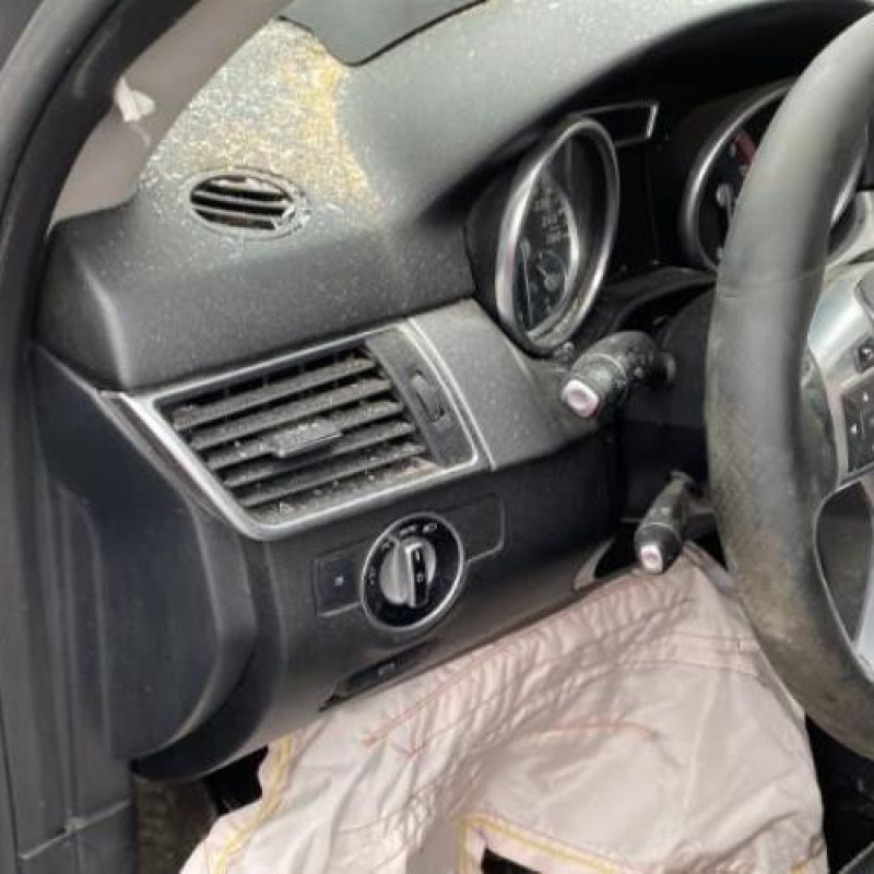 Poignee interieur arriere gauche MERCEDES CLASSE M 166 Photo n°20