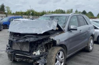 Poignee interieur avant gauche MERCEDES CLASSE M 166