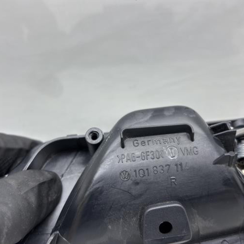 Poignee interieur avant droit VOLKSWAGEN SCIROCCO 3 Photo n°3