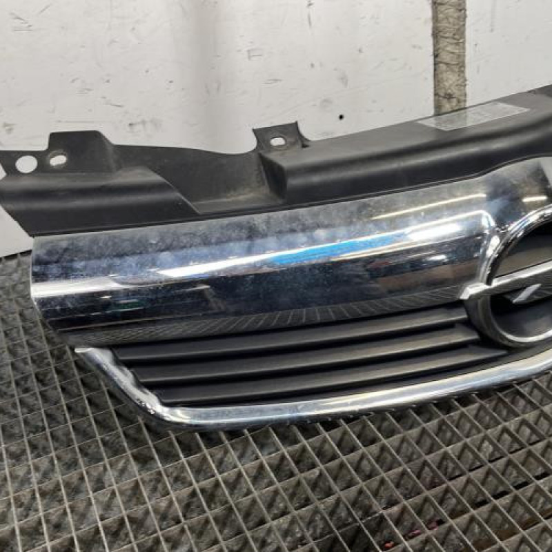 Calandre OPEL ZAFIRA B Photo n°2