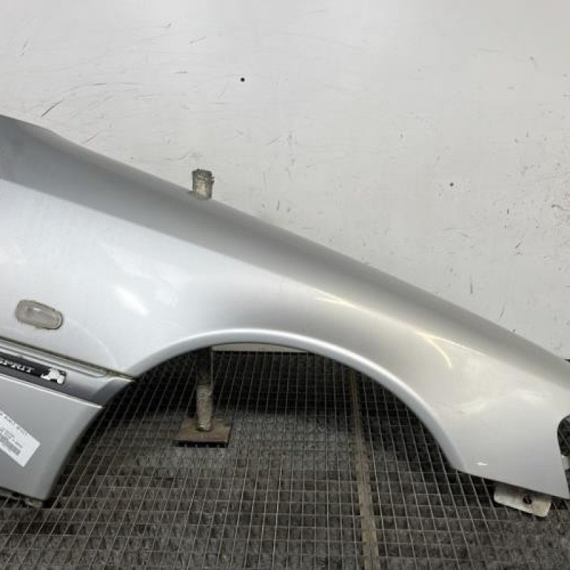 Aile avant droit MERCEDES CLASSE C 202 Photo n°1