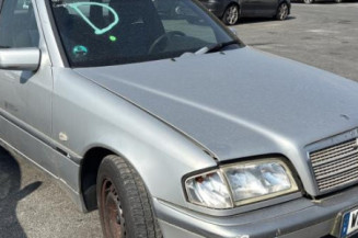 Aile avant droit MERCEDES CLASSE C 202