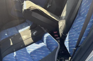 Aile avant droit MERCEDES CLASSE C 202