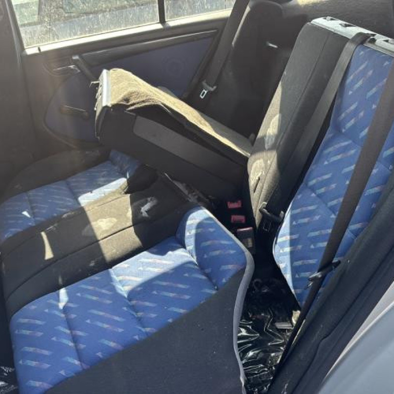 Aile avant droit MERCEDES CLASSE C 202 Photo n°15