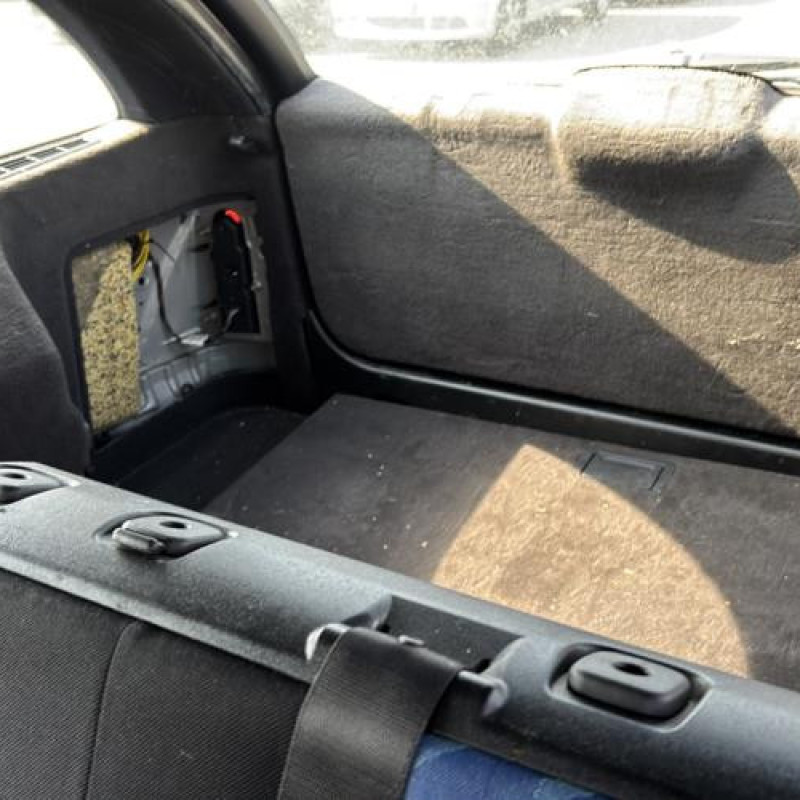 Aile avant droit MERCEDES CLASSE C 202 Photo n°16