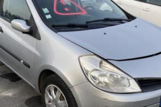 Aile avant droit RENAULT CLIO 3