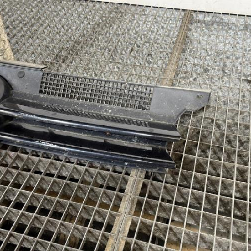 Calandre VOLKSWAGEN GOLF 4 Photo n°3