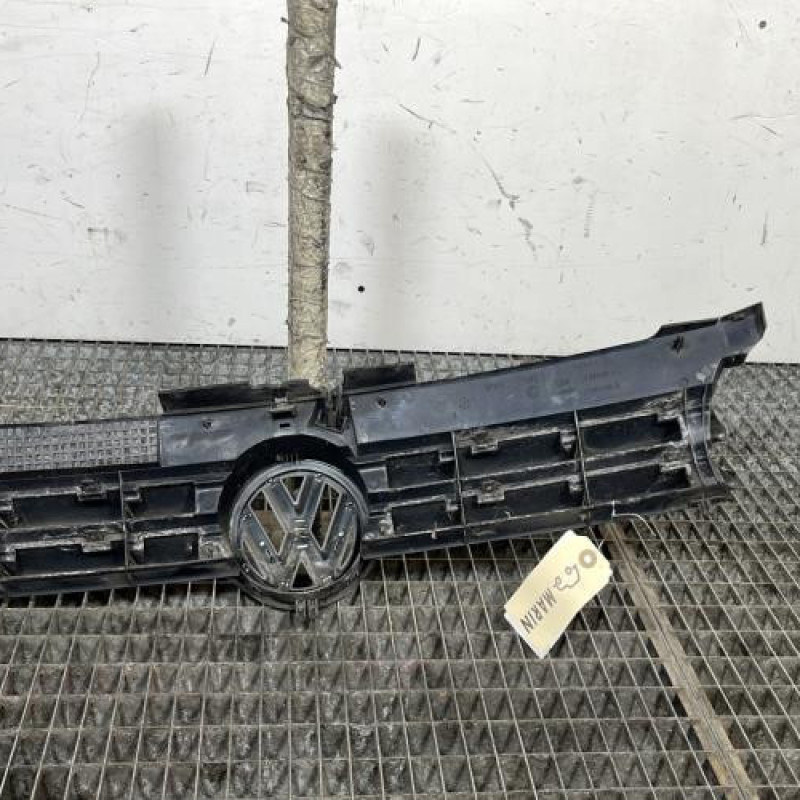 Calandre VOLKSWAGEN GOLF 4 Photo n°4