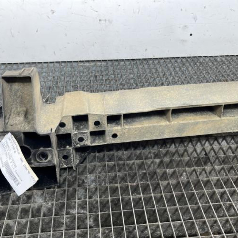 Absorbeur de pare choc arriere RENAULT CLIO 3 Photo n°4