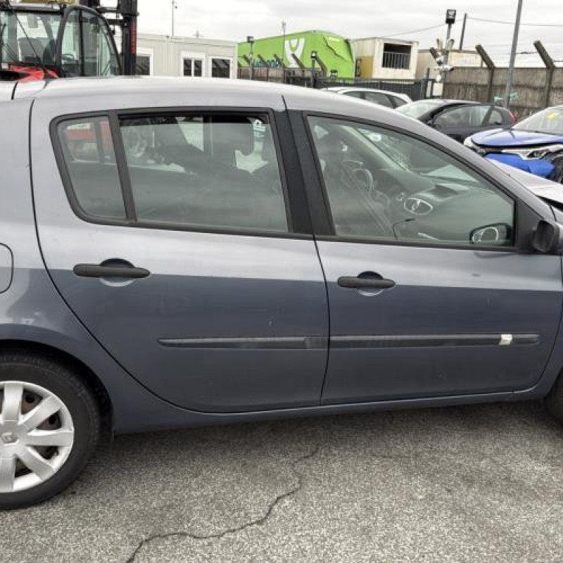 Aile avant droit RENAULT CLIO 3 Photo n°11