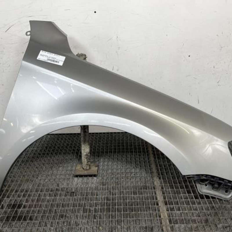 Aile avant droit VOLKSWAGEN PASSAT 6 Photo n°1