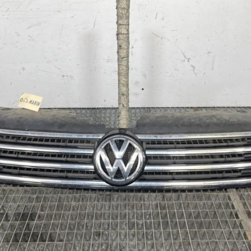Calandre VOLKSWAGEN PASSAT 6 Photo n°1