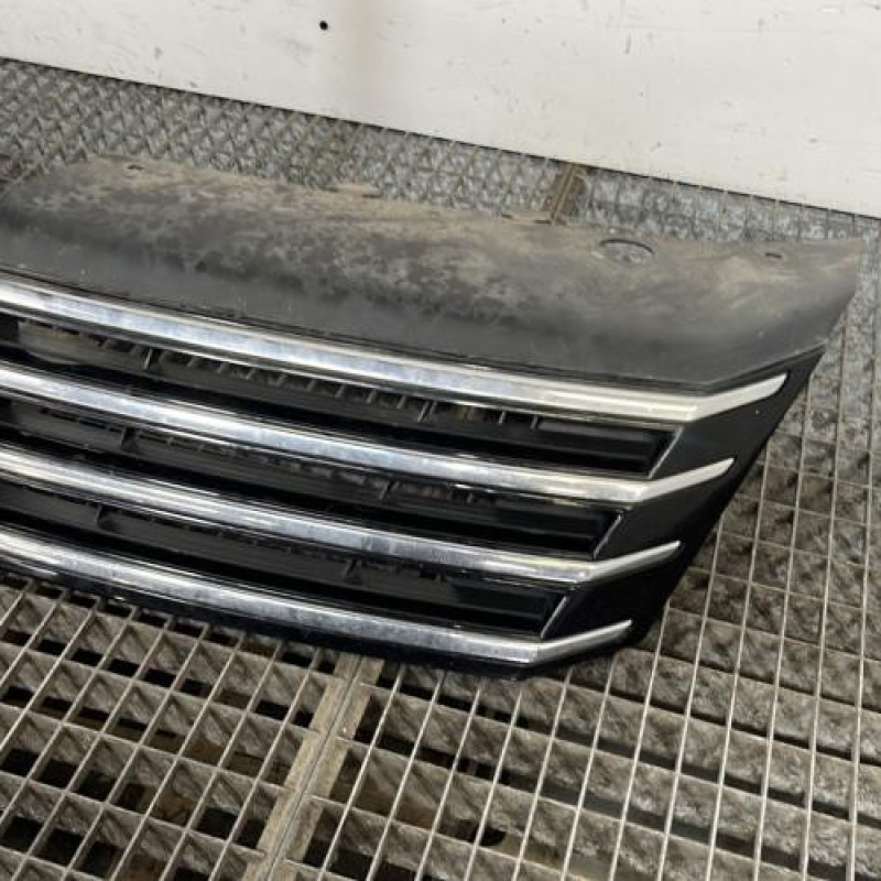 Calandre VOLKSWAGEN PASSAT 6 Photo n°3