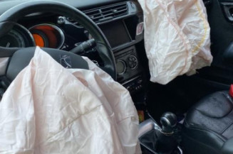 Coquille de retroviseur droit CITROEN DS3